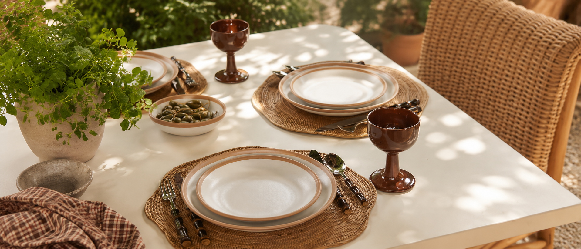 Everyday table setting with mixed tableware