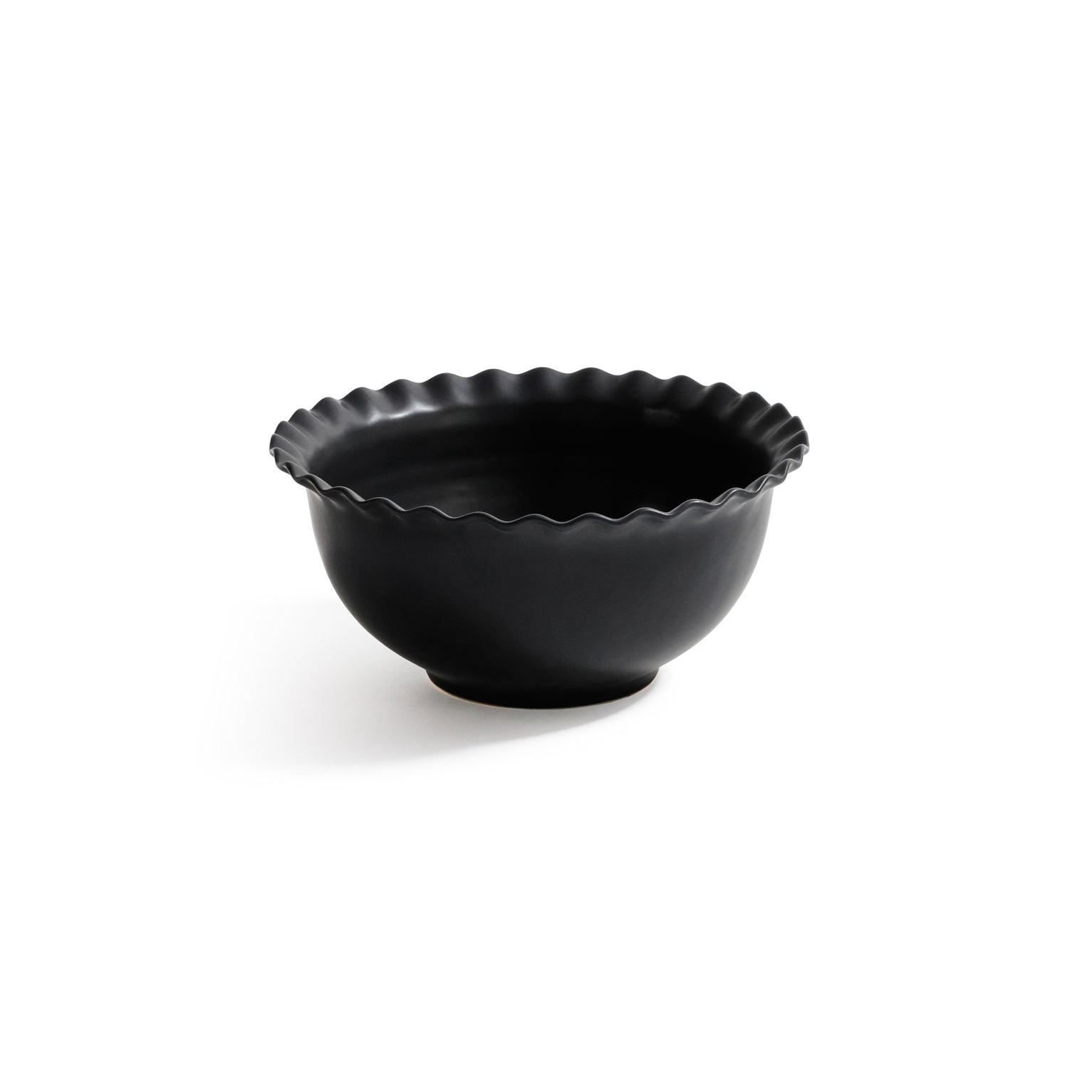 Black Ruffled Rim Bowl